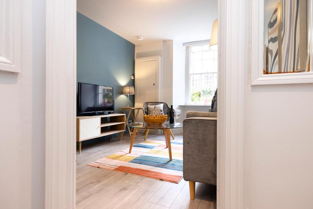 Joivy Stylish 1 Bed Flats With Communal Garden In New Town Appartement Edinburgh Buitenkant foto